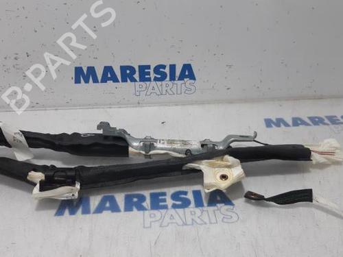Used Right curtain airbag FIAT 500 (312_) 1.2 (312AXA1A) (69 hp) 31534216