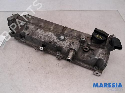 Used Valve cover FIAT PANDA (169_) 1.1 (169.AXA1A) (54 hp) 31411465