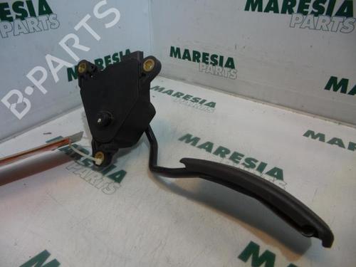 electronic-module-renault-megane-ii-bm01_-cm01_-2001-2002-2003-2004-2005-2006-2007-2008-2009-2010-2011-2012-31409575 main image