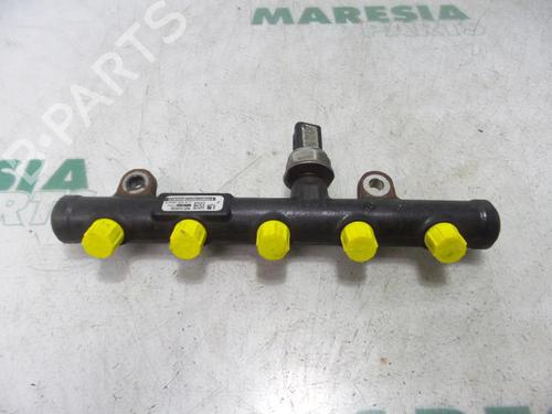 Used Injection rail CITROËN C4 Grand Picasso I (UA_) 2.0 HDi 138 (136 hp) 31497002