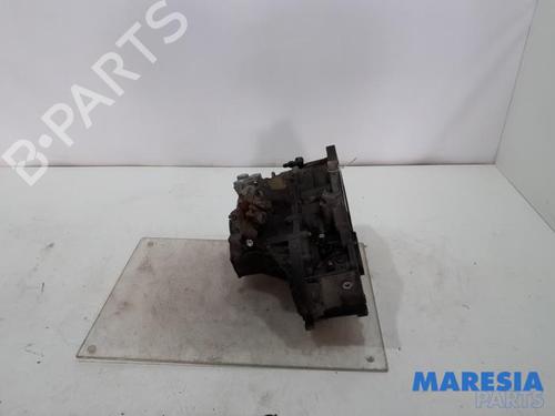 gearbox-opel-zafira-a-mpv-t98-1999-2000-2001-2002-2003-2004-2005-2006-31460926 main image