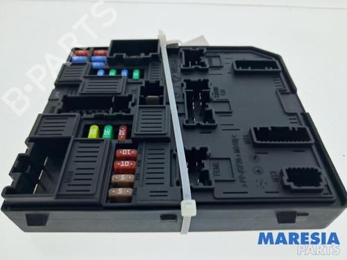 Used Fuse box Fuse box RENAULT MEGANE IV Grandtour (K9A/M/N_) 1.3 TCe 140 (K9NB) (140 hp) 36436597 36436597