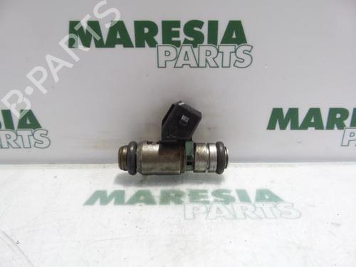 Used Injector FIAT PUNTO (188_) 1.2 60 (188.030, .050, .130, .150, .230, .250) (60 hp) 31471118