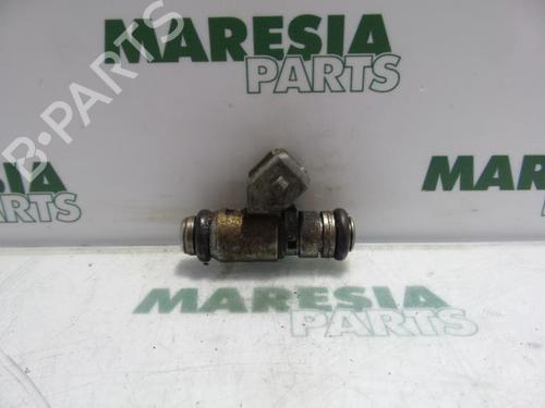 Used Injector FIAT PUNTO (188_) 1.2 60 (188.030, .050, .130, .150, .230, .250) (60 hp) 31483838