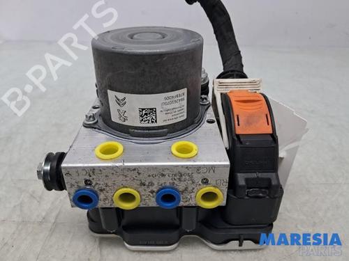Used ABS pump PEUGEOT 3008 II SUV (MC_, MR_, MJ_, M4_) Hybrid (224 hp) 32351381