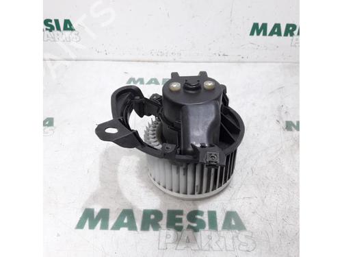 Used Heater blower motor FIAT GRANDE PUNTO (199_) 1.4 16V (199BXG1B, 199AXG1B) (95 hp) 31466211