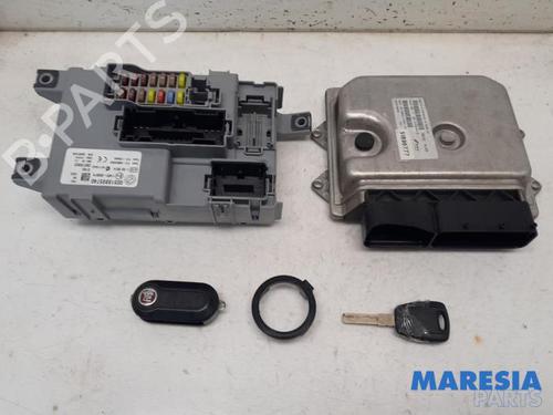 Used Engine control unit (ECU) FIAT 500 C (312_) 0.9 (312AG1A) (86 hp) 31497065