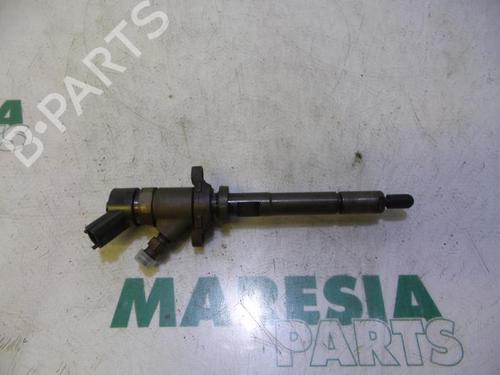 Used Injector PEUGEOT 407 (6D_) 1.6 HDi 110 (6D9HZC, 6D9HYC) (109 hp) 31480900