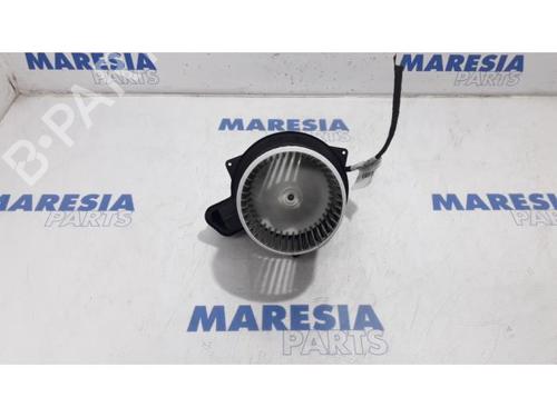 Used Heater blower motor FIAT 500 (312_) 1.2 (312AXA1A) (69 hp) 31429448