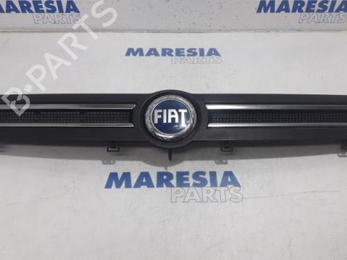 Used Grille FIAT PANDA (169_) 1.2 (169.AXB11, 169.AXB1A) (60 hp) 31534866