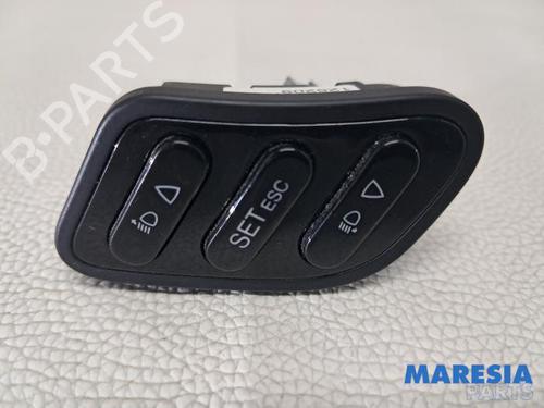 Interruttore ALFA ROMEO GIULIETTA (940_) 1.4 TB (940FXA1A, 940FXT1A) (120 hp) 31632247