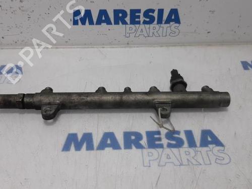 Used Injection rail RENAULT GRAND SCÉNIC II (JM0/1_) 1.9 dCi (JM0G, JM12, JM1G, JM2C) (120 hp) 31468613