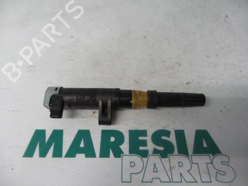 Used Ignition coil Ignition coil RENAULT LAGUNA II Grandtour (KG0/1_) 2.0 16V (KG00, KG0K, KG0W, KG0P) (135 hp) 31508917 31508917