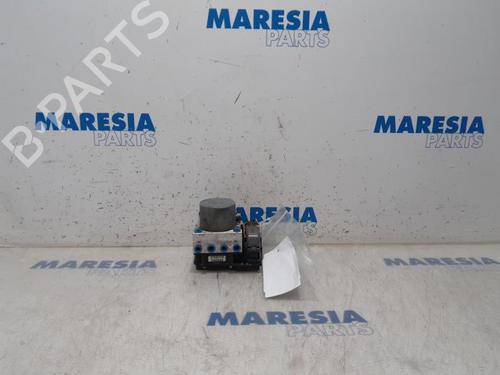 Used ABS pump PEUGEOT 308 SW I (4E_, 4H_) 1.4 16V (95 hp) 31450989
