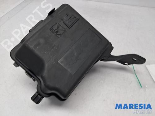 Used Fuse box PEUGEOT 208 I (CA_, CC_) 1.2 VTI 82 (82 hp) 31426326