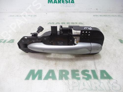 front-right-exterior-door-handle-renault-megane-iii-coupe-dz01_-2008-2009-2010-2011-2012-2013-2014-2015-2016-31497591 main image