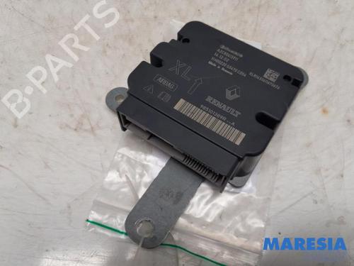 Used ECU airbags RENAULT CLIO IV Grandtour (KH_) 1.5 dCi 90 (KHN3, KHN4) (90 hp) 31477435