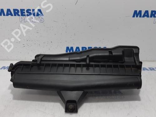 Used Air filter box PEUGEOT 5008 (0U_, 0E_) 1.6 16V (120 hp) 31449269