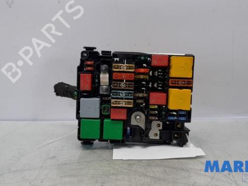 Used Fuse box PEUGEOT 208 I (CA_, CC_) 1.2 VTI 82 (82 hp) 31446930