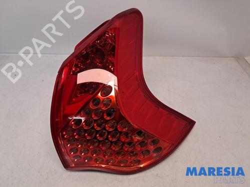 Used Right taillight PEUGEOT 3008 I MPV (0U_) 1.6 THP (156 hp) 31421579
