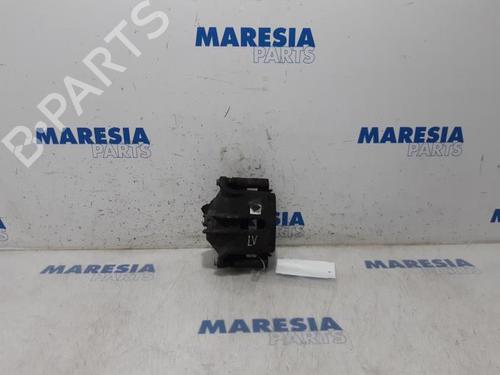 venstre-bremsekaliber-foran-citroen-c4-cactus-2014-31464836 main image