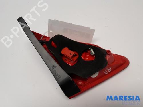 Right taillight PEUGEOT 3008 I MPV (0U_) 1.6 VTi | BP31394170C35