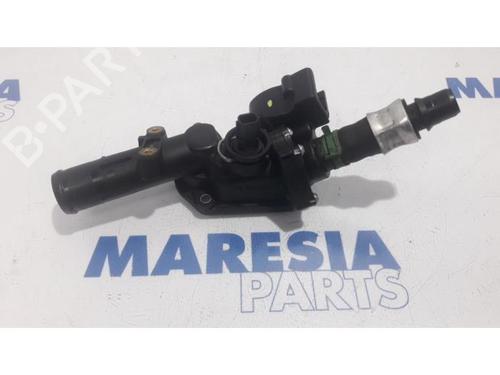 Used Thermostat housing Thermostat housing RENAULT MEGANE III Grandtour (KZ0/1) 1.5 dCi (KZ09, KZ0D, KZ1G, KZ29, KZ14, KZ1W, KZ10, KZ1F,... (110 hp) 31480525 31480525