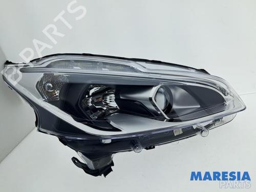 Used Right headlight Right headlight PEUGEOT 208 I (CA_, CC_) 1.2 THP 110 (110 hp) 40462735 40462735