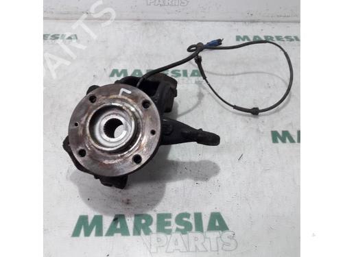 Used Left front steering knuckle PEUGEOT 207 (WA_, WC_) 1.6 HDi (90 hp) 31402957