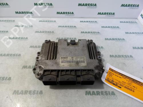 Used Engine control unit (ECU) RENAULT LAGUNA II Grandtour (KG0/1_) 1.9 dCi (KG1A, KG1W, KG0G) (110 hp) 31458453
