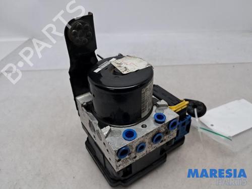 Used ABS pump RENAULT MEGANE III Grandtour (KZ0/1) 2.0 CVT (KZ0G, KZ1P) (140 hp) 31405006