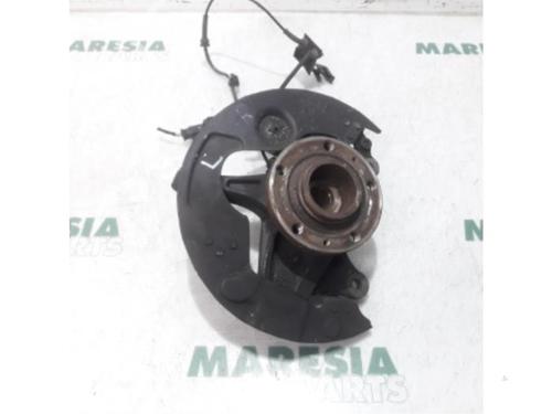 Used Right front steering knuckle Right front steering knuckle PEUGEOT 308 SW II (LC_, LJ_, LR_, LX_, L4_) 1.6 HDi 92 (92 hp) 31394215 31394215