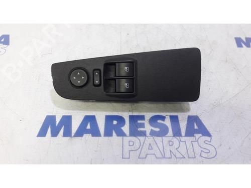 Interruttore FIAT BRAVO II (198_) 1.4 (198AXA1B) (90 hp) 31505430