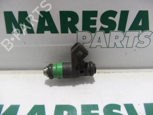 Used Injector RENAULT LAGUNA II Grandtour (KG0/1_) 1.8 16V (121 hp) 31491058
