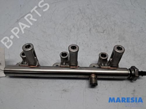 Used Injection rail PEUGEOT 208 II (UB_, UP_, UW_, UJ_) 1.2 PureTech 100 (101 hp) 31453574