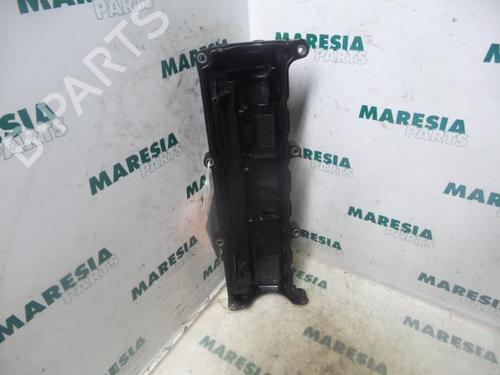 Used Valve cover RENAULT CLIO II (BB_, CB_) 1.5 dCi (B/CB07) (65 hp) 31537174