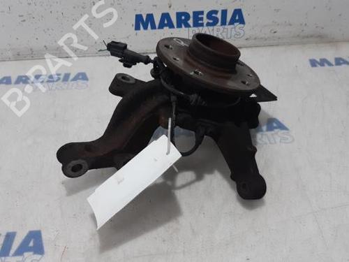 Used Right front steering knuckle Right front steering knuckle RENAULT GRAND SCÉNIC III (JZ0/1_) 1.4 16V (JZ0F) (131 hp) 31404869 31404869