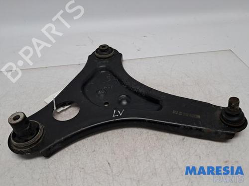 Stütze für Stütze RENAULT TWINGO III (BCM_, BCA_) 1.0 SCe 70 (71 hp) 34496437 34496437