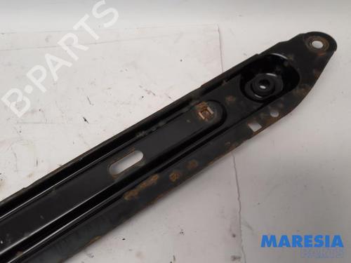 Crossmember PEUGEOT 3008 I MPV (0U_) 1.6 THP | BP31409589C162