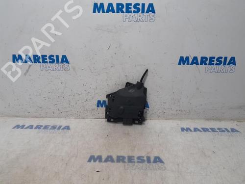 Used Fuse box CITROËN C3 II (SC_) 1.0 VTi 68 (68 hp) 31499898