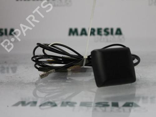 Used Antenna/Base RENAULT MEGANE II Coupé-Cabriolet (EM0/1_) 1.9 dCi (120 hp) 31442707