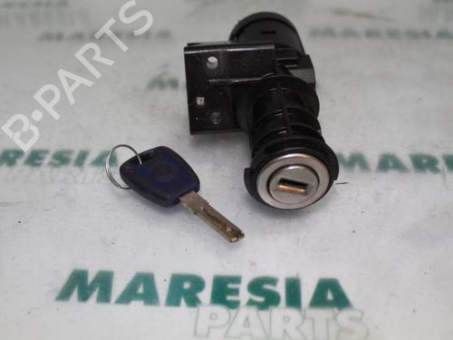 Used Ignition barrel FIAT PANDA (169_) 1.2 (169.AXB11, 169.AXB1A) (60 hp) 31389120
