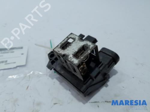 Used Electronic sensor RENAULT TWINGO III (BCM_, BCA_) 1.0 SCe 70 (71 hp) 31431746