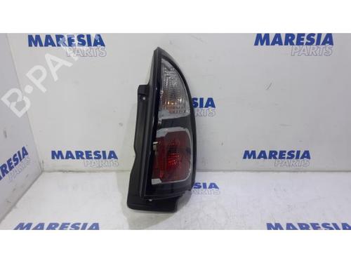 Used Right taillight CITROËN C3 Picasso (SH_) 1.2 THP 110 (SHHNZ6) (110 hp) 31477051