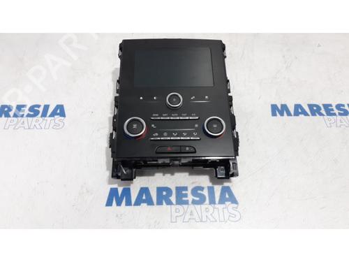 Used Climate control RENAULT MEGANE IV Grandtour (K9A/M/N_) 1.3 TCe 115 (K9N9) (116 hp) 31511711