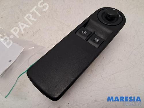 switch-renault-clio-iv-bh_-2012-2013-2014-2015-2016-2017-2018-2019-2020-2021-31502206 main image