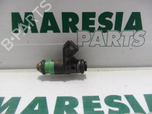 Used Injector RENAULT LAGUNA II Grandtour (KG0/1_) 1.8 16V (121 hp) 31519097