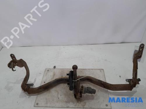 Used Tow ball/Mechanism PEUGEOT 5008 (0U_, 0E_) 1.6 HDi (110 hp) 31405556
