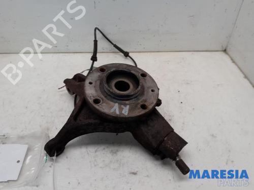 Used Right front steering knuckle PEUGEOT 307 CC (3B) 2.0 16V (140 hp) 31415818