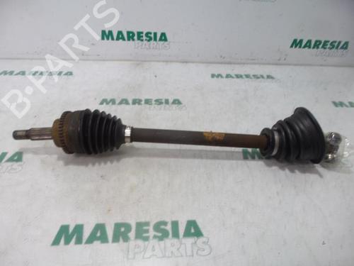 Used Left front driveshaft RENAULT MEGANE I Grandtour (KA0/1_) 1.6 16V (KA0B, KA04, KA11) (107 hp) 31460943